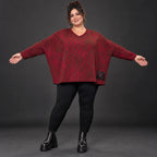 Flauschiger Feinstrickpullover in Rot/Braun mit V-Ausschnitt und kastigem Schnitt
