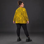 Kastiges Strickshirt mit Zebramuster in Gelb/Schwarz aus weichem flauschigem Feinstrick