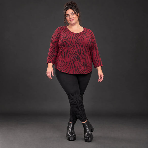 Langarmshirt aus kuscheligem Feinstrick mit Rundhalsausschnitt im Zebralook Rot/Schwarz