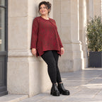 Flauschiges Feinstrickshirt aus Italien in Rot/Braun gemustert mit Rundhals und A-Linie