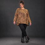 Flauschiges Langarmshirt in Braun/Schoko aus warmem Feinstrick mit schmeichelnder A-Linie