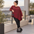Langarmshirt aus flauschigem Feinstrick in Rot/Braun mit asymmetrischem Zipfelsaum