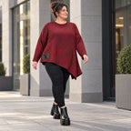 Langarmshirt aus flauschigem Feinstrick in Rot/Braun mit asymmetrischem Zipfelsaum