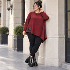 Langarmshirt aus flauschigem Feinstrick in Rot/Braun mit asymmetrischem Zipfelsaum