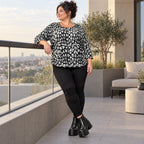 Italienisches Langarmshirt aus flauschigem Feinstrick in Schwarz/Weiß mit Rundhals