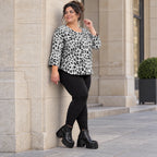 Flauschiges Strickshirt aus Italien in Weiß/Schwarz mit weichem Flauschgarn für den Winter