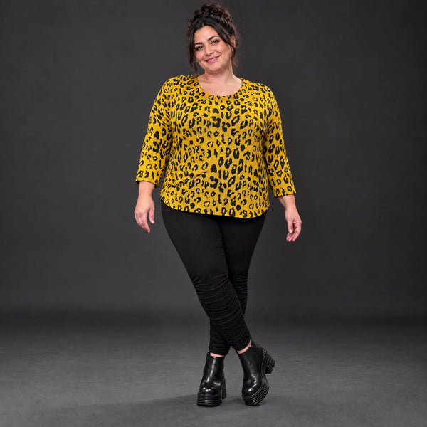 Flauschiges Feinstrickshirt in Gelb/Schwarz mit aufgesetzten Taschen für kalte Wintertage