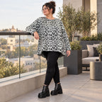 Langarmshirt aus flauschigem Feinstrick in Grau/Schwarz mit A-Linie und Schlitzen am Saum