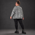 Kuscheliges Strickshirt in Grau/Schwarz aus flauschigem Feinstrick mit V-Ausschnitt