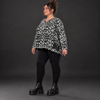 Italienisches Strickoberteil in Schwarz/Weiß mit flauschigem Garn und kastigem Schnitt
