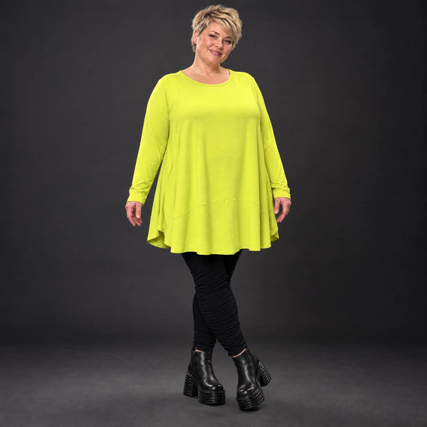 Langarmshirt in frischem Limettengrün aus weichem Modalstretch mit Seitennahttaschen