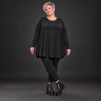 Basic Langarmshirt in Schwarz aus weichem Modal mit Stretch und praktischen Seitentaschen