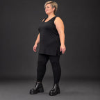 Schwarzes ärmelloses Top mit Rundhalsausschnitt und Seitenschlitzen aus Modal Stretch