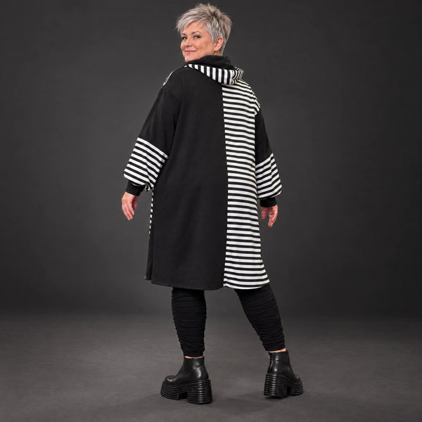 Gestreiftes Winterkleid aus Stretchjersey in Gelb/Schwarz/Weiß mit gerader Schnittform