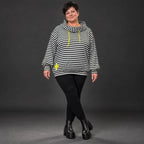 Kapuzenhoody aus Italien in Gelb/Schwarz/Weiß mit Streifendesign aus feinem Stretchjersey