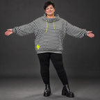 Kapuzenhoody aus Italien in Gelb/Schwarz/Weiß mit Streifendesign aus feinem Stretchjersey