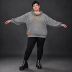 Gestreifter Hoodie in Orange/Schwarz/Weiß aus Stretchjersey mit Kapuze und Tunnelzug