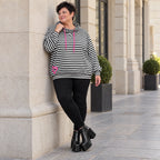 Gestreifter Hoodie in Schwarz/Weiß/Pink aus Stretchjersey mit Kapuze und gerafften Ärmeln
