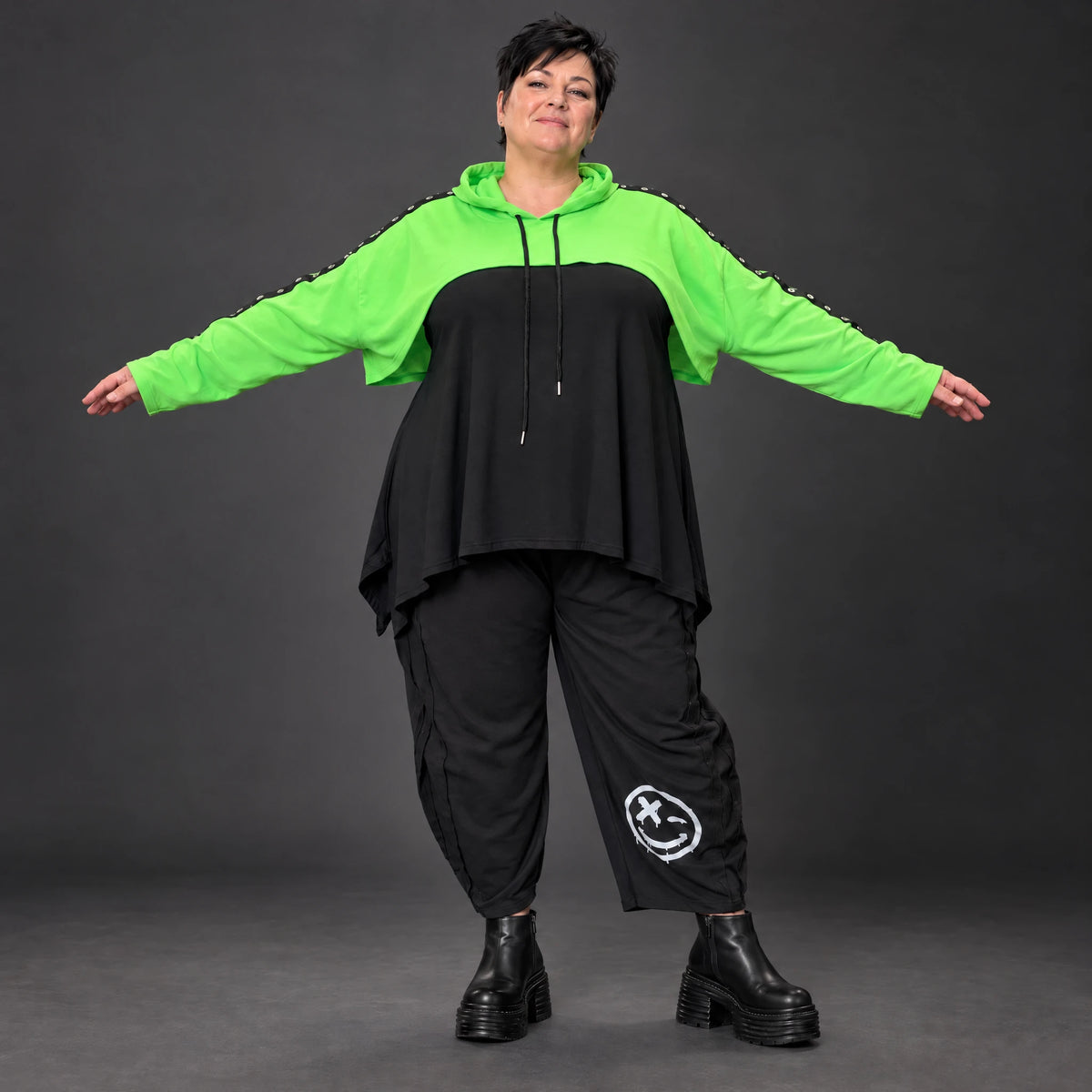 Überwurf in frischem Grün aus weichem Stretchjersey mit gerader Form und Vokuhilalinie