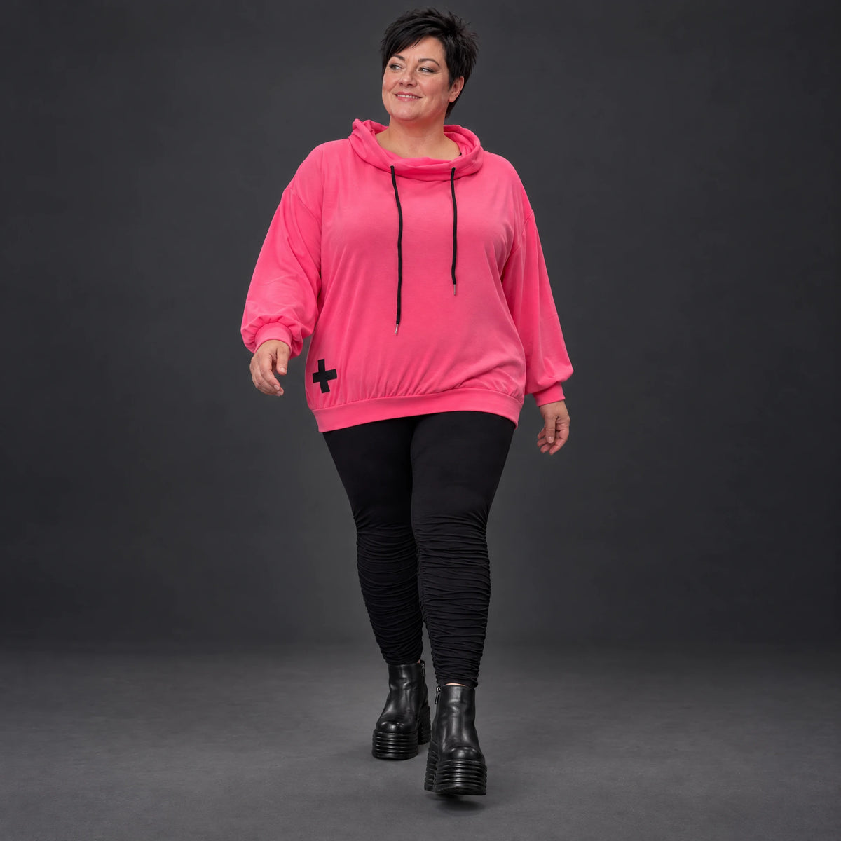 Hoodie in leuchtendem Pink aus weichem Stretchjersey mit Kapuze und gerader Schnittform