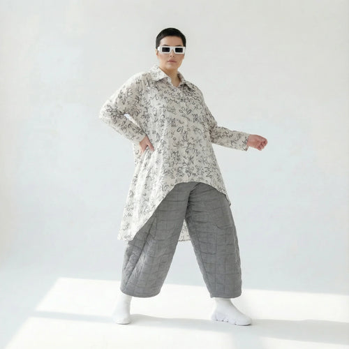 Oversize Vokuhila Bluse in Seiden-Optik für große Größen von AKH Premium – curated by Modeare Onlineshop – jetzt entdecken in großen Größen