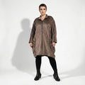 Oversize Ballon Mantel Velours Winter Damen mit Punktstruktur weich AKH Premium bei Modeare Plus Size Avantgarde Lagenlook France X