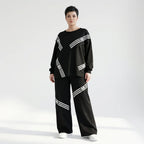 Schwarzer Oversize Zweiteiler mit weißem Streifenprint aus weichem FrenchTerry Loungewear