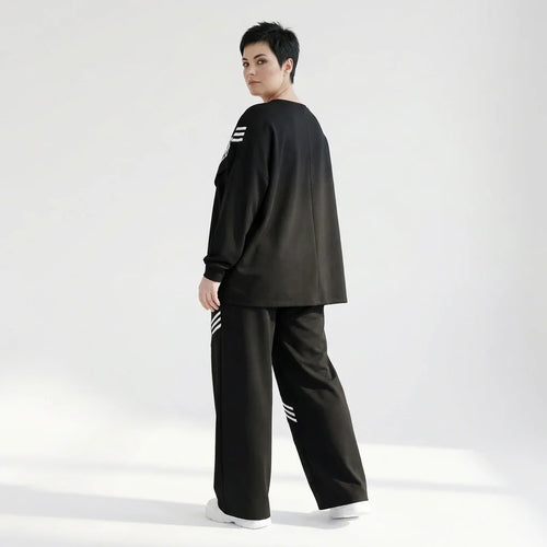 Schwarzer Oversize Zweiteiler mit weißem Streifenprint aus weichem FrenchTerry Loungewear