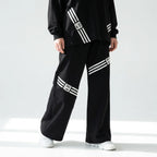 Schwarzer Oversize Zweiteiler mit weißem Streifenprint aus weichem FrenchTerry Loungewear