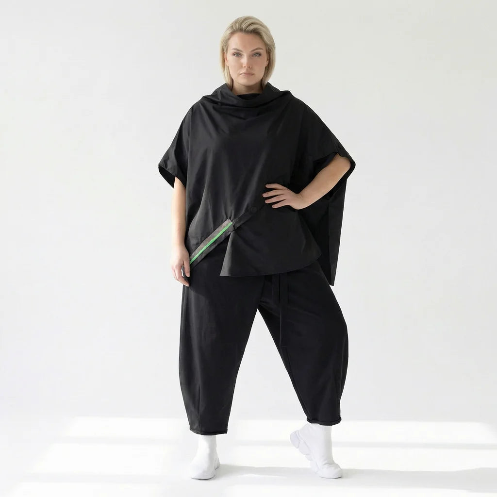 Schwarze Oversize-Hose mit Lagenoptik und Bindeband aus weichem French Terry