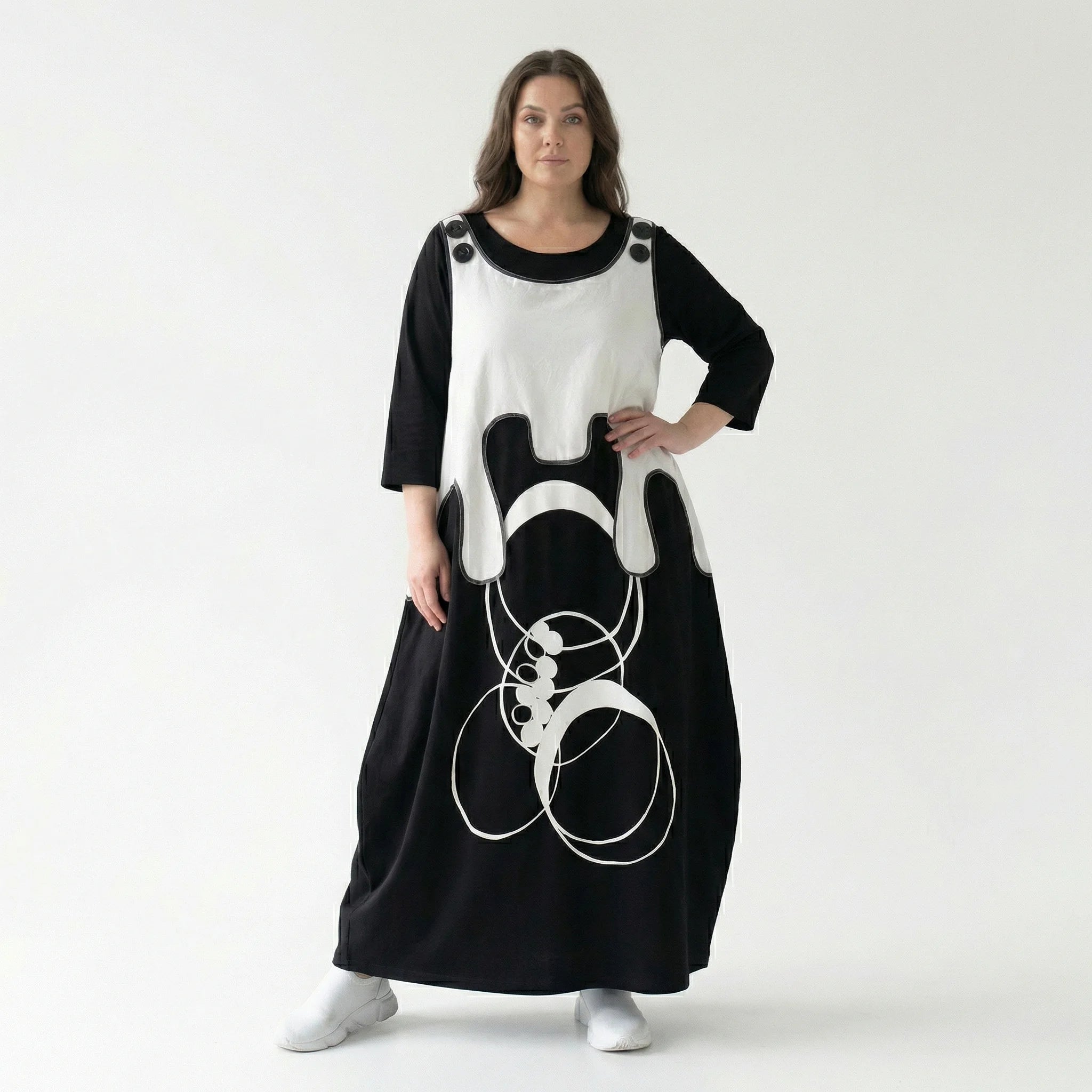 Schwarzes Oversizekleid mit weißem Grafikprint Layerlook Rundhals aus Viskosestretch