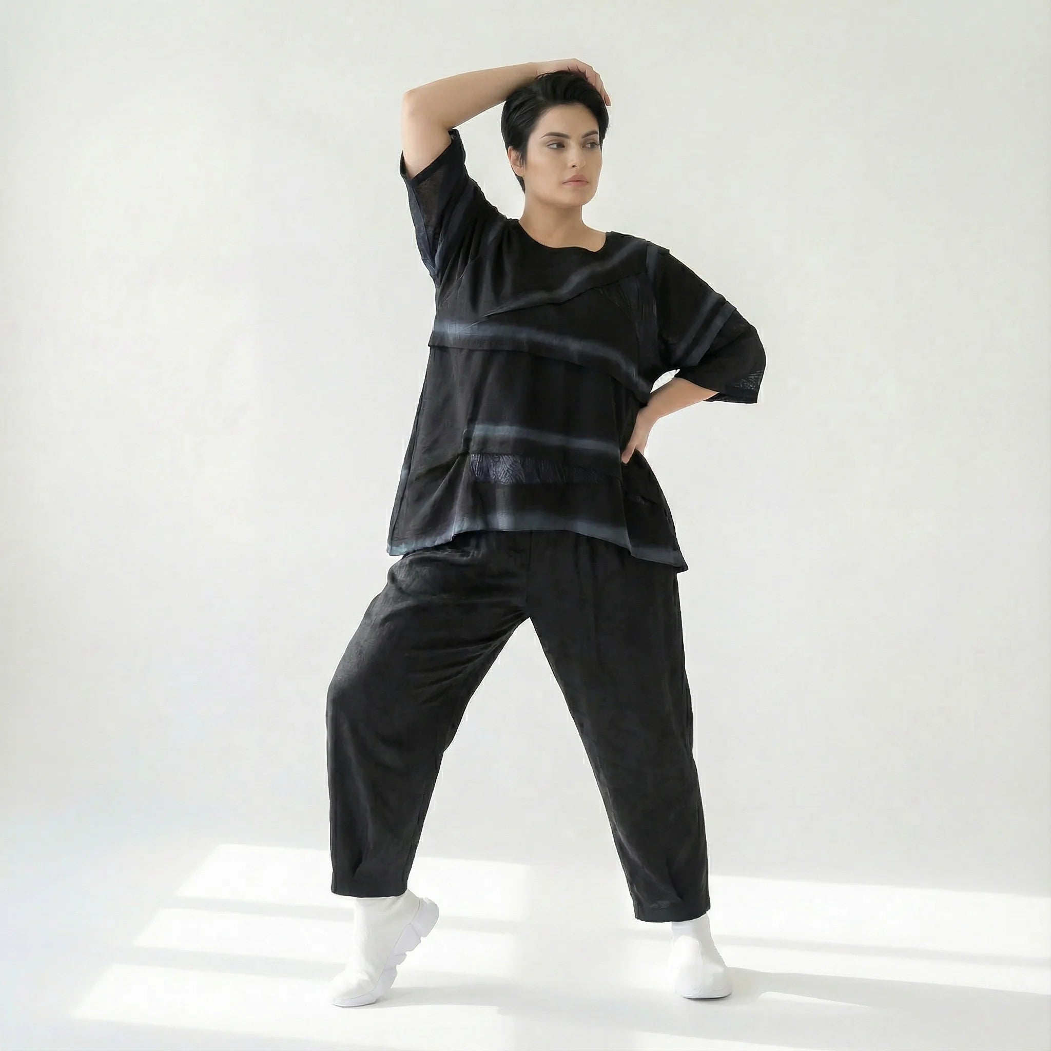 Oversize Bluse mit abstraktem Streifen Schattenspiel A Form French Terry Übergang