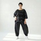 Schwarze Oversizebluse A-Formschnitt aus FrenchTerry mit abstraktem Streifenmuster 34Arm