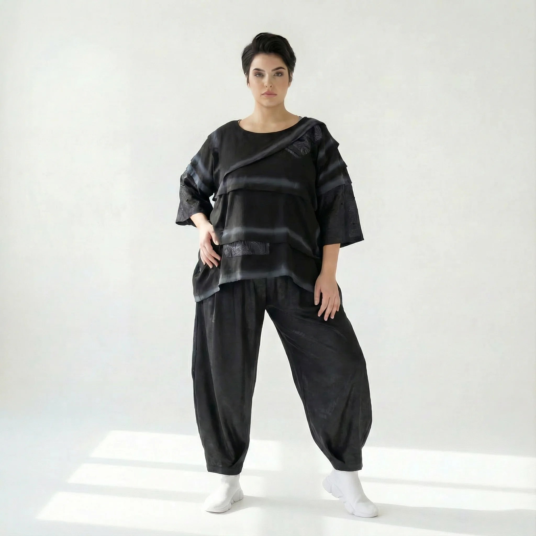 Oversize Bluse mit abstraktem Streifen Schattenspiel A Form French Terry Übergang