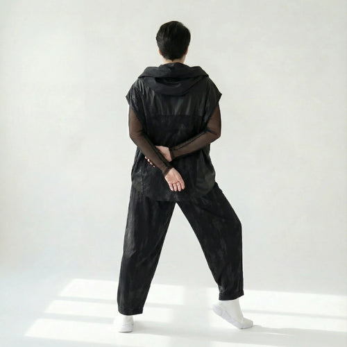 Schwarzes Meshshirt Set mit transparenter Tülloptik und voluminöser weiter Slinkyweste