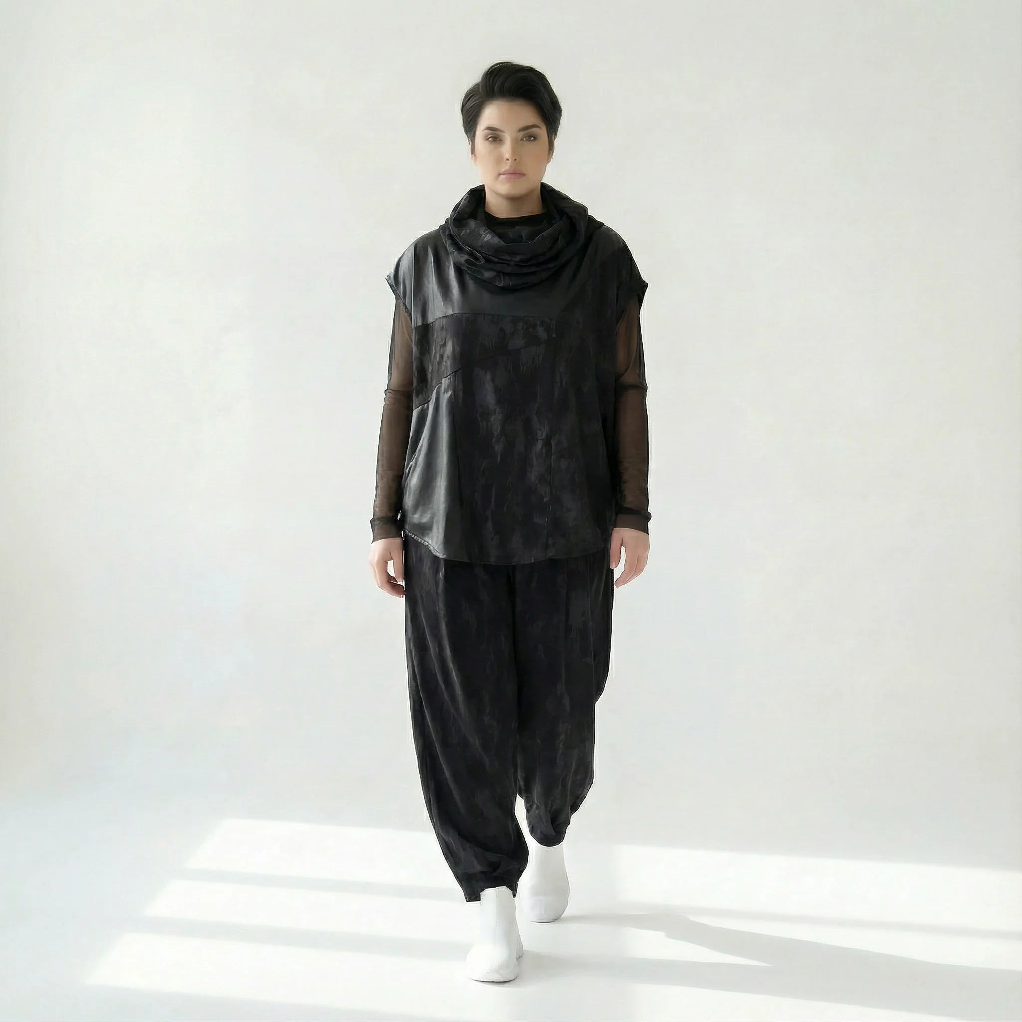 2-teiliges Oversize-Oberteil mit Mesh-Shirt und Slinky-Weste im Avantgarde-Look