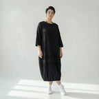 Schwarzes Popelinekleid Oversize ballonförmig mit Rundhals Dreiviertelarm elegant luftig