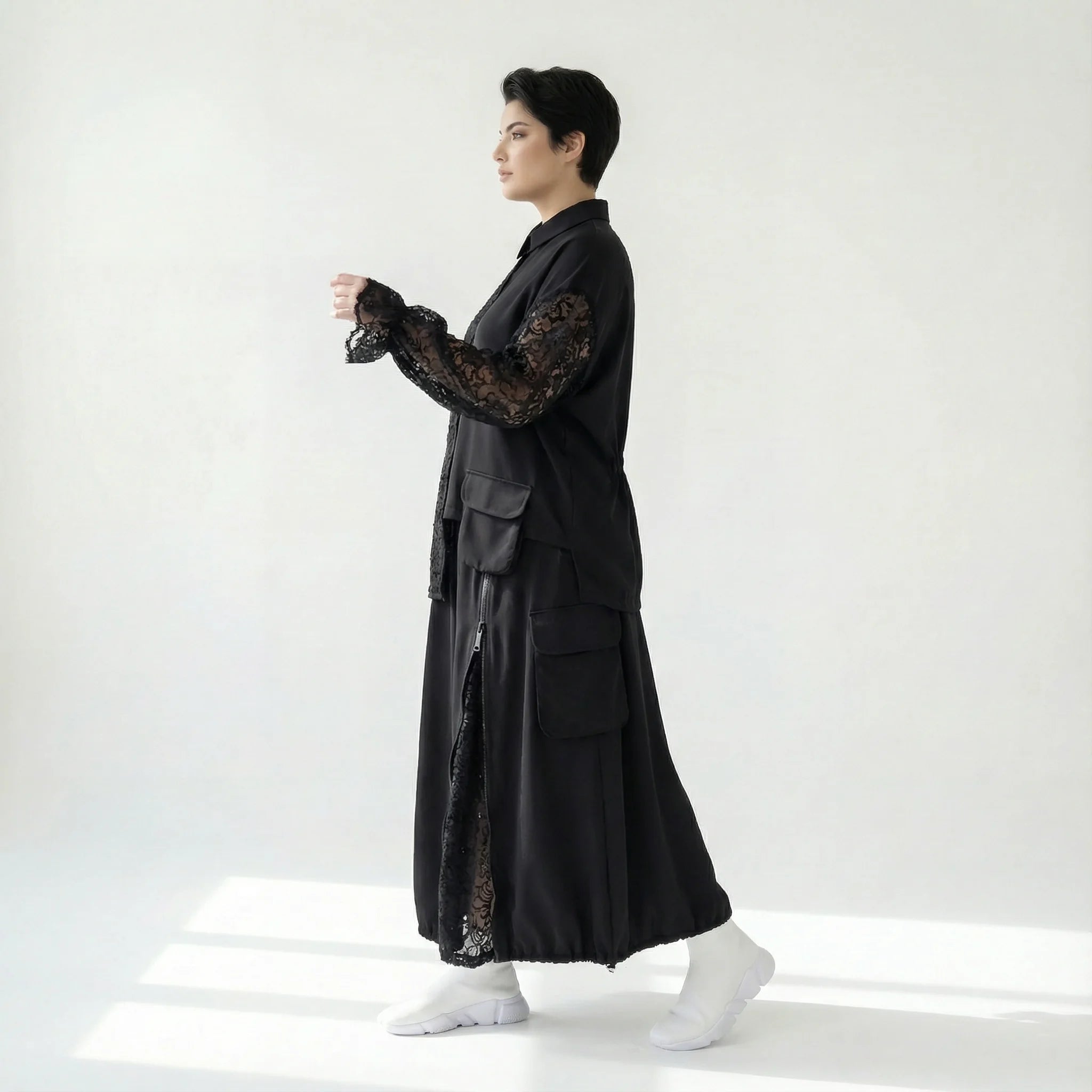 MODEARE - Zweiteiliges Oversize-Set mit Spitze: Schwarze Bluse & weiter Rock in Lagenoptik