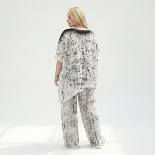 Avantgarde 2-Teiler mit abstraktem Print – Oversize-Shirt & Hose aus Jersey von B-ONE