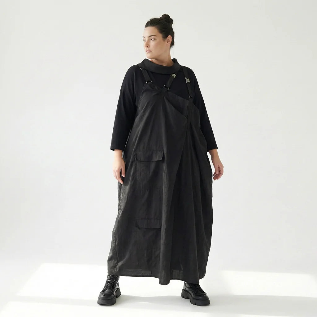 Schwarzes Zweiteiler Maxikleid im Lagenlook mit asymmetrischem Oberkleid und Taschen