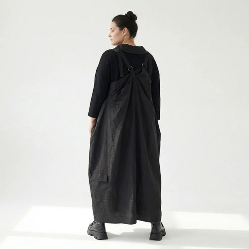 Zweiteiler aus Jersey und Popeline in Schwarz mit asymmetrischem Oversize-Look von Red Corner