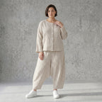 Gestreifte Sommerjacke in Leinen Optik mit luftigem Oversize Schnitt von AKH Fashion exklusiv bei Modeare für Damenmode