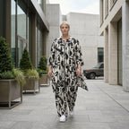 Oversize Slinky Set mit A-Form Jacke und Palazzo Hose von AKH Fashion exklusiv bei Modeare für moderne Lagenlook Styles