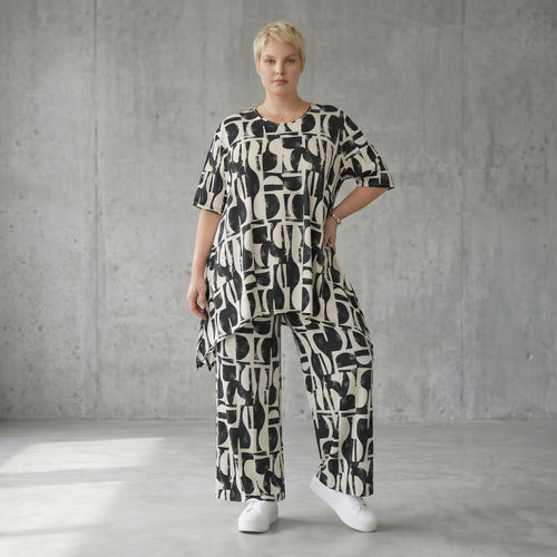 Oversize Set Shirt und Palazzo Hose Schwarz Weiß abstrakt Slinky Sommer Lagenlook AKH Fashion bei Modeare für Damenmode in großen Größen chic
