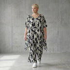 Oversize Set Longshirt und Palazzo Hose Schwarz Weiß abstrakt Slinky Sommer Look AKH Fashion bei Modeare für Damenmode in großen Größen chic