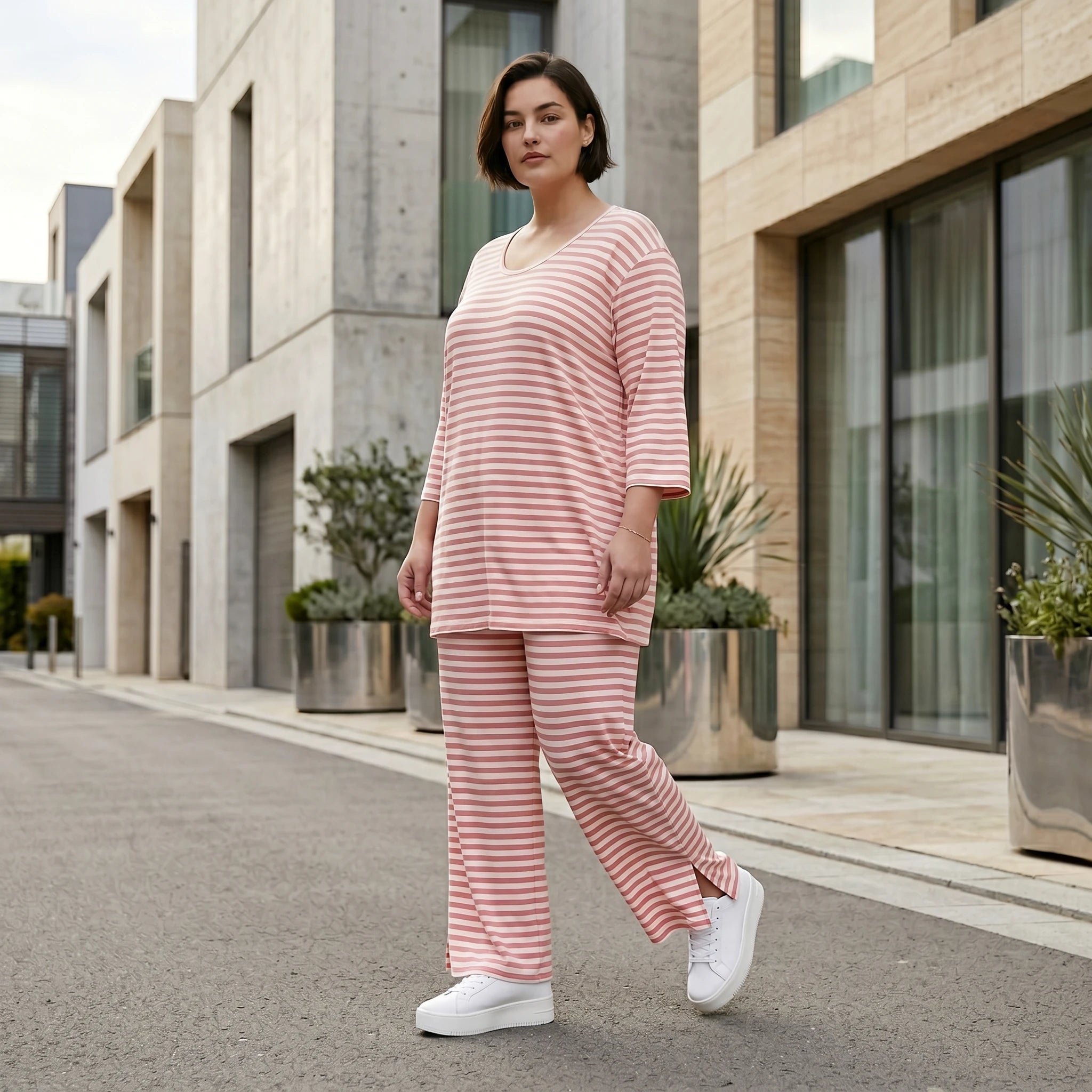 Damen Jersey Hose Weiß-Lachs mit Streifen Weites Bein Sommer Look aus Viskose von AKH Fashion exklusiv bei Modeare Shop