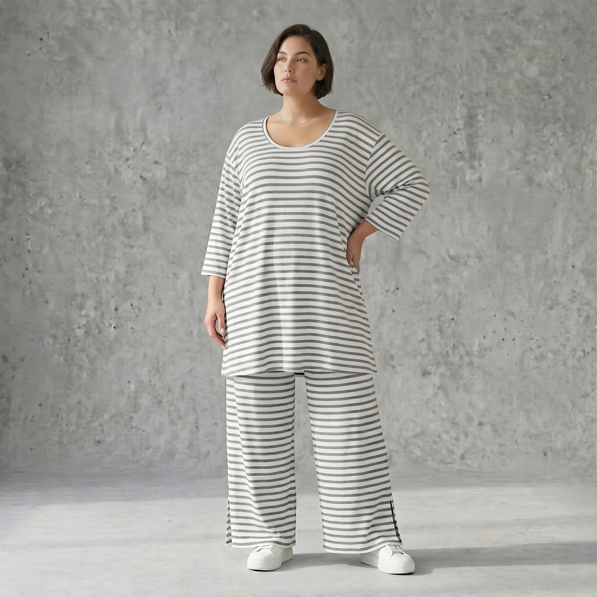 Damen Streifenhose aus Jersey mit weitem Bein Sommer Hose aus Viskose Mix AKH Fashion exklusiv bei Modeare bequem und leicht