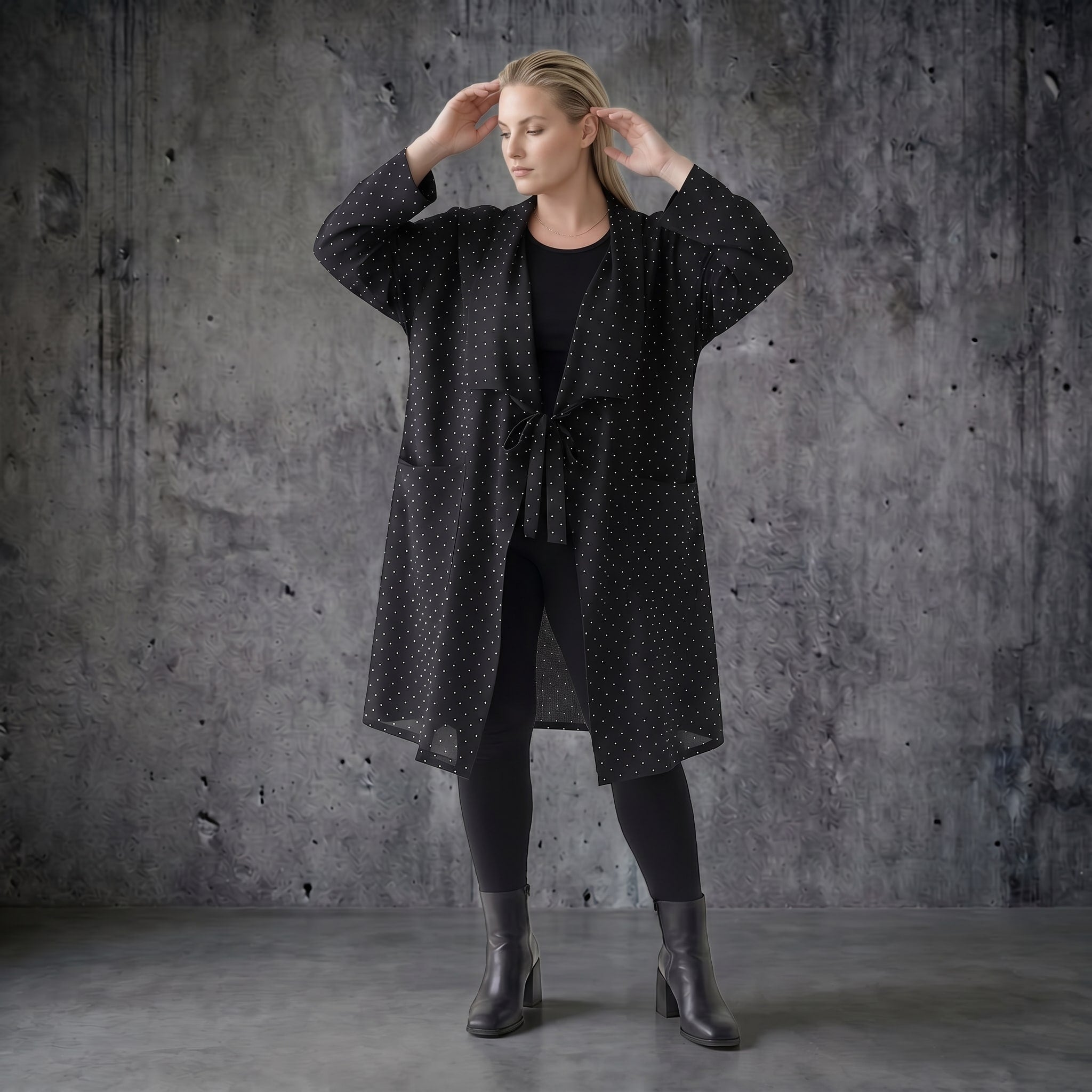 AKH Premium Cardigan aus Tencel Oversize Sommermantel Polka Dot Lagenlook bei Modeare Multibrand Store mit Stil