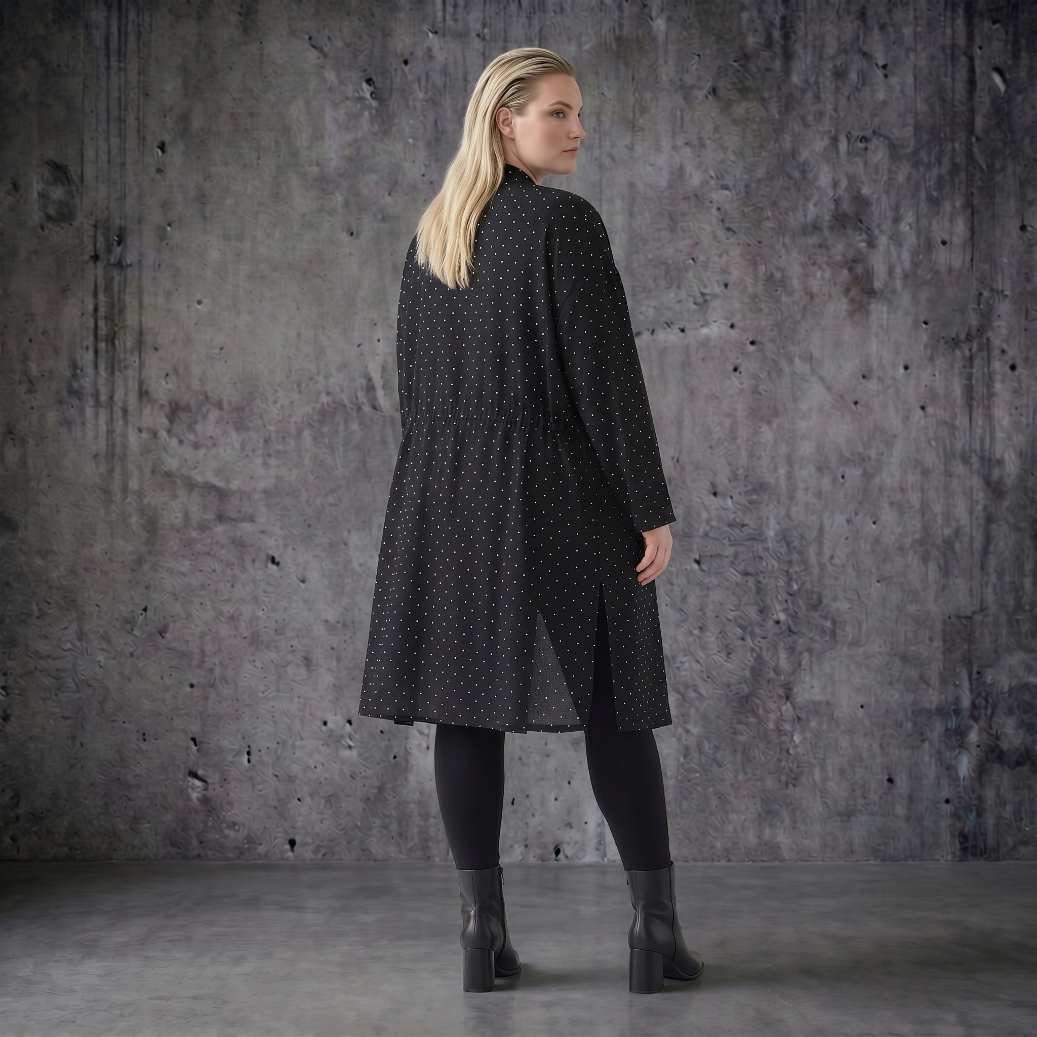 AKH Premium Cardigan aus Tencel Oversize Sommermantel Polka Dot Lagenlook bei Modeare Multibrand Store mit Stil