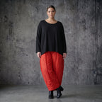Rote Crash Ballonhose aus Popeline im Lagenlook mit weitem Bein für Sommer Styles von AKH Premium exklusiv bei Modeare für Curvy Mode